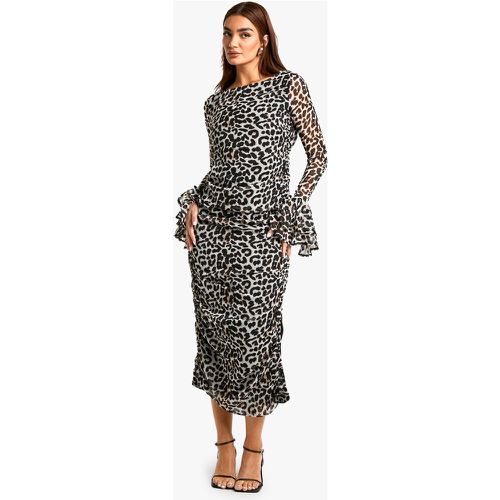 Robe Mi-Longue À Volants Et Imprimé Léopard - 38 - boohoo - Modalova