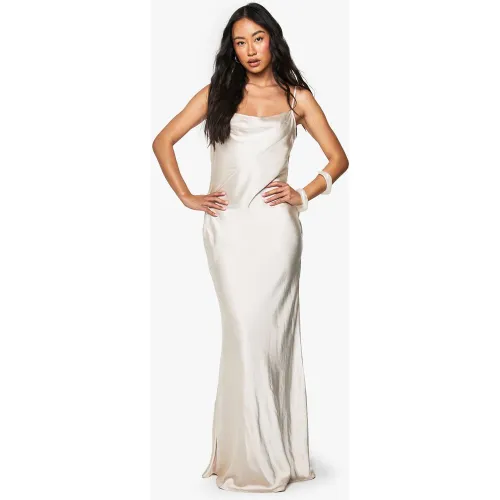 Robe Longue Satinée À Col Bénitier - 36 - boohoo - Modalova