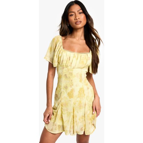 Robe Champêtre Courte Fleurie À Ourlets Contrastants - 36 - boohoo - Modalova