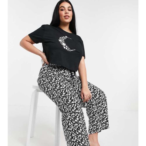 Ensemble de pyjama top et pantalon à imprimé lune et étoiles - Wednesday's Girl Curve - Modalova