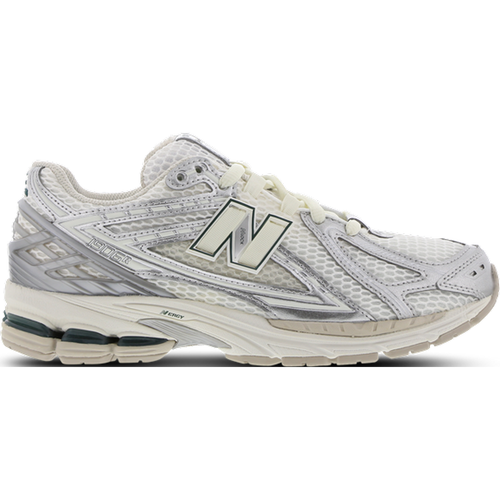 R Chaussures - Argent - Taille: 37 - Textile, Synthétique - Foot Locker - New Balance - Modalova