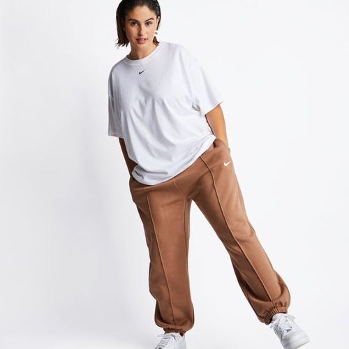Essentials Plus Boyfriend - T-shirts - Nike - Modalova
