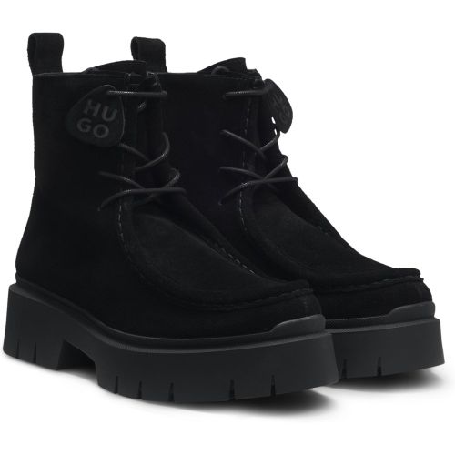 Bottines à lacets en cuir suédé avec étiquette logotée amovible - HUGO - Modalova