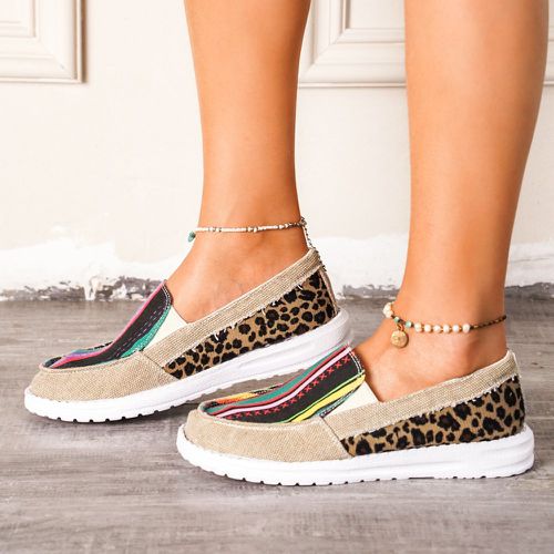 Chaussures à rayures à motif léopard glissantes - SHEIN - Modalova
