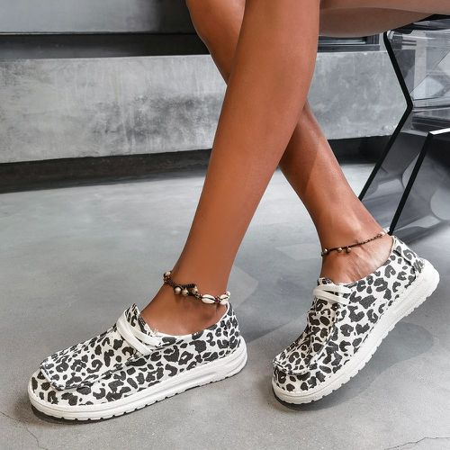 Chaussures à motif léopard à lacets - SHEIN - Modalova