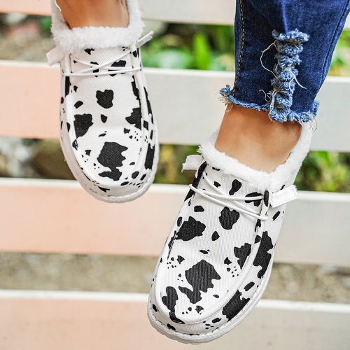 Chaussures plates glissantes à motif de vache à lacets - SHEIN - Modalova