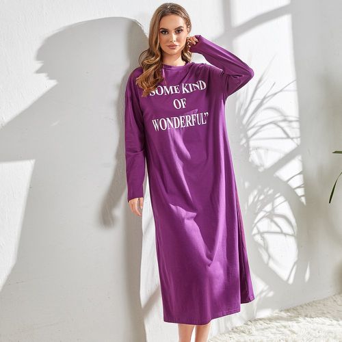 Robe de nuit à motif slogan - SHEIN - Modalova