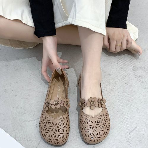 Chaussures plates à applique fleurie design creux - SHEIN - Modalova