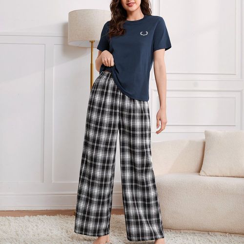 Ensemble de pyjama pantalon en tartan à carreaux et t-shirt à broderie - SHEIN - Modalova