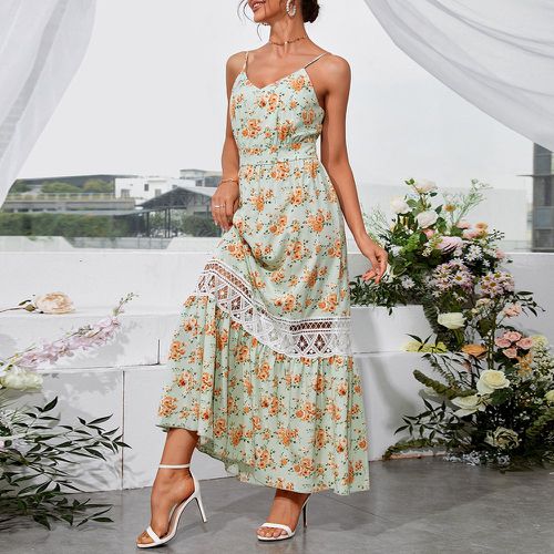 Robe à fines brides à imprimé floral dentelle à volants - SHEIN - Modalova