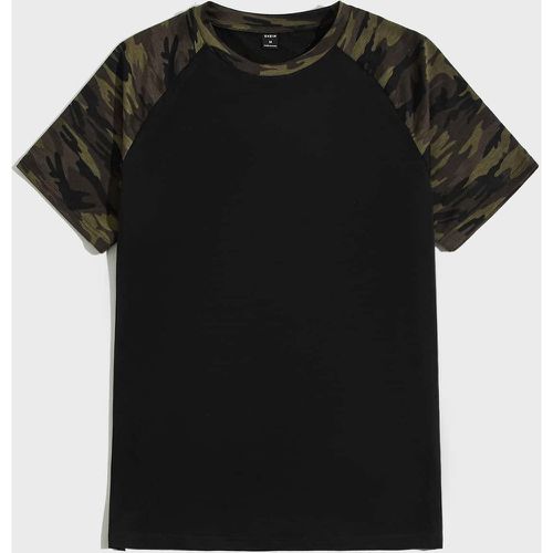 T-shirt à imprimé camouflage à manches raglan - SHEIN - Modalova