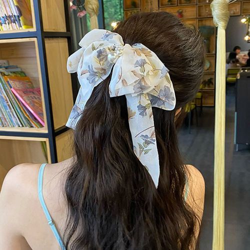 Épingle à cheveux à imprimé floral avec nœud à fausse perle - SHEIN - Modalova