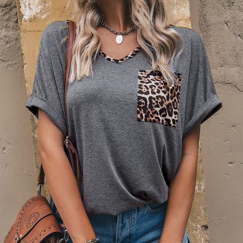 T-shirt à léopard patch à poche à manches dolman - SHEIN - Modalova