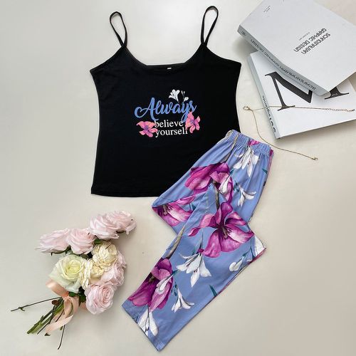 Ensemble de pyjama top à fines brides à imprimé slogan et floral & pantalon - SHEIN - Modalova