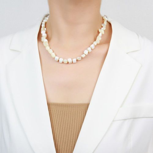 Collier à perles irrégulier à détail coquille - SHEIN - Modalova