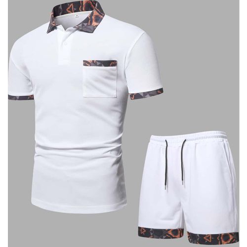 Polo avec imprimé géométrique et poche & Short à cordon - SHEIN - Modalova