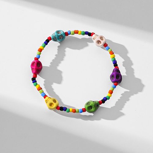 Bracelet perlé de couleur aléatoire à détail squelette - SHEIN - Modalova