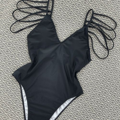 Maillot de bain une pièce découpe - SHEIN - Modalova