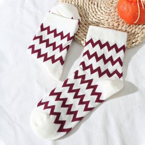 Chaussettes à chevrons - SHEIN - Modalova