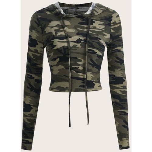 Sweat-shirt à capuche court à imprimé camouflage à cordon - SHEIN - Modalova