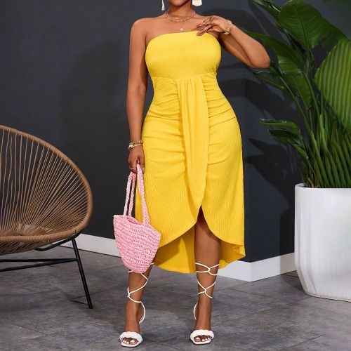 Nouvelle robe longue d'été et de printemps décontractée pour vacances avec un design de pli superposé au centre et à l'avant, ourlet arrondi, de - SHEIN - Modalova