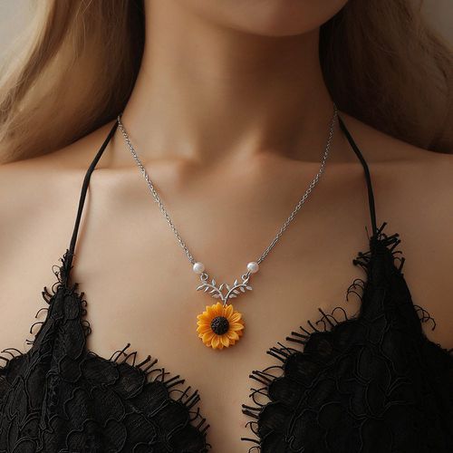 Collier avec pendentif de fleur et feuille - SHEIN - Modalova
