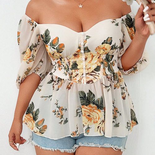 Blouse à manches courtes décontractée et à fleurs, style épaules dénudées,s de grande taille - SHEIN - Modalova
