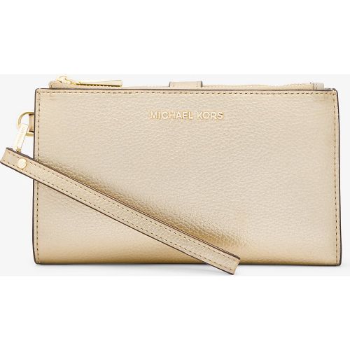 MK Portefeuille Adele en cuir métallisé pour smartphone - Michael Kors - MICHAEL Michael Kors - Modalova