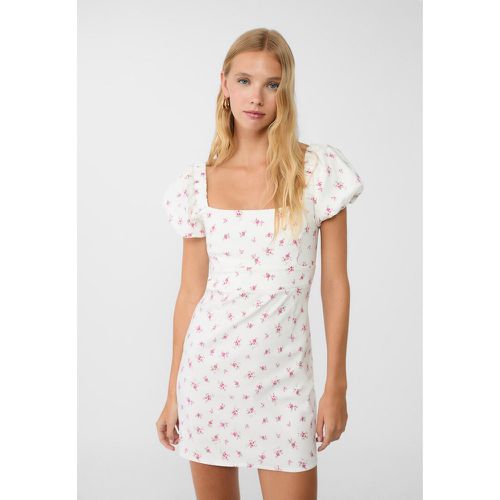 Robe courte imprimée dos nu Écru XS - Stradivarius - Modalova