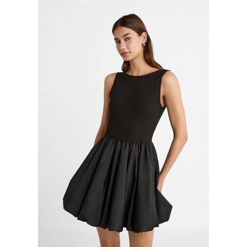 Robe courte bouffante contrastante S - Stradivarius - Modalova