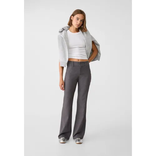 Pantalon habillé flare 34 - Stradivarius - Modalova