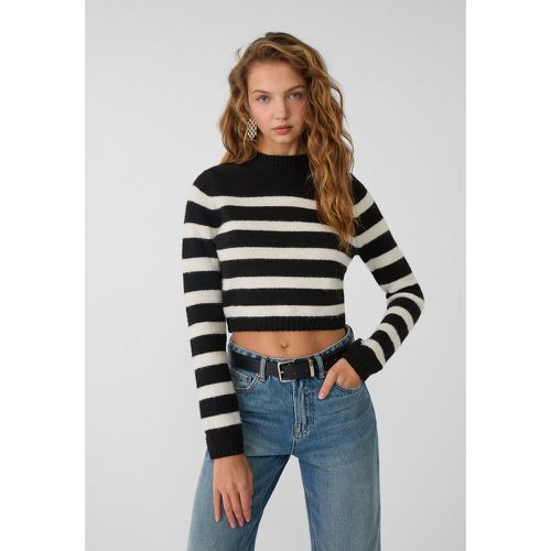 Pull cropped rayé en maille doux XS - Stradivarius - Modalova