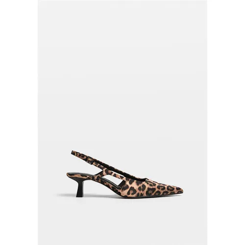 Chaussures kitten heel à léopard print COMBINÉ 37 - Stradivarius - Modalova
