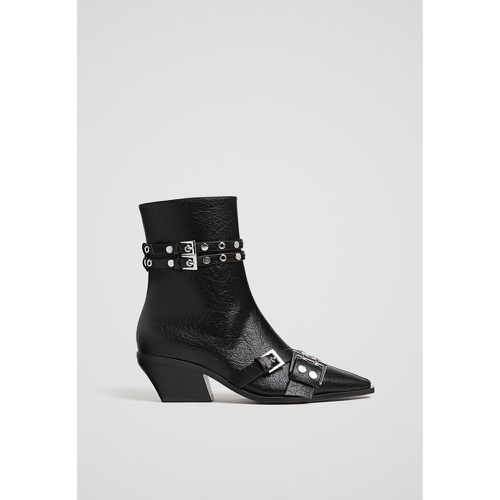 Bottines cowboy boucles 35 - Stradivarius - Modalova