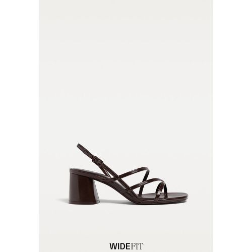 WIDE FIT. Sandales talon large 35 - Stradivarius - Modalova