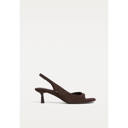 Sandales à talon en cuir 35 - Stradivarius - Modalova