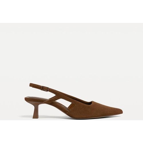 Escarpins kitten croûte de cuir 35 - Stradivarius - Modalova
