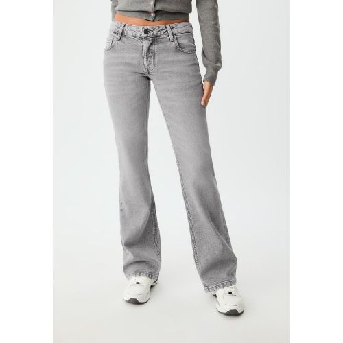 Jean bootcut taille basse DENIM NOIR DÉLAVÉ 32 - Stradivarius - Modalova