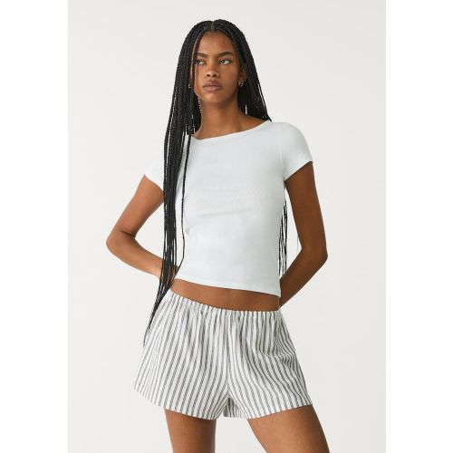 Shorts fluide en lin rayé Écru XS - Stradivarius - Modalova