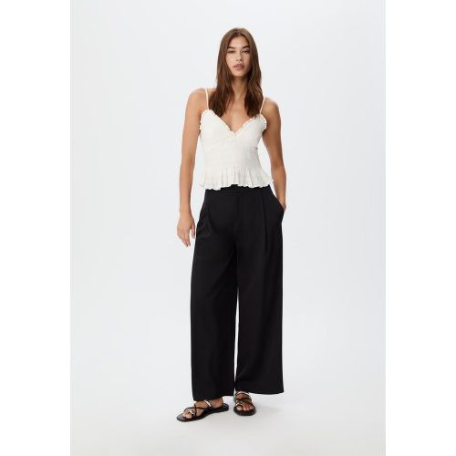 Top ajusté à volants Écru XS - Stradivarius - Modalova