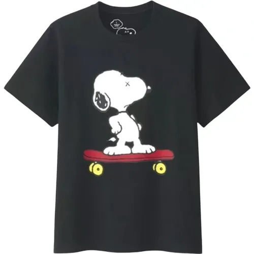 Kaws - Tops > T-Shirts - Black - Kaws - Modalova