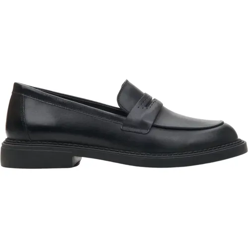 Shoes > Flats > Loafers - - Estro - Modalova