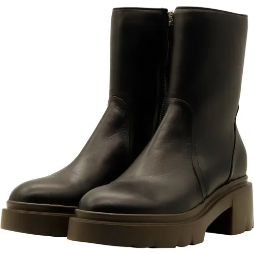 Shoes > Boots > Chelsea Boots - - Pomme D'or - Modalova