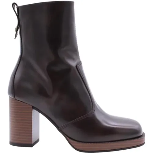 Shoes > Boots > Heeled Boots - - Nerogiardini - Modalova