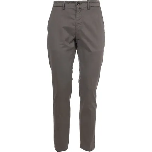 Trousers > Chinos - - Siviglia - Modalova