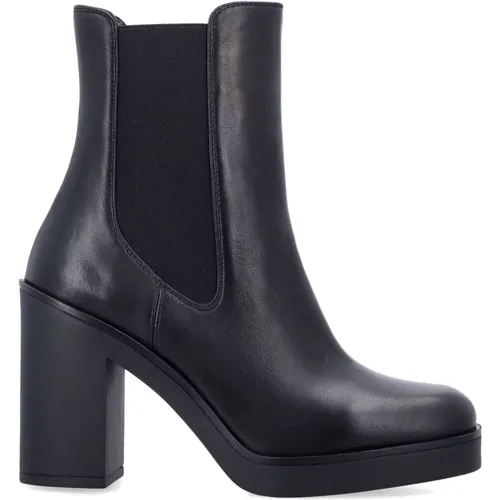 Shoes > Boots > Chelsea Boots - - Stuart Weitzman - Modalova