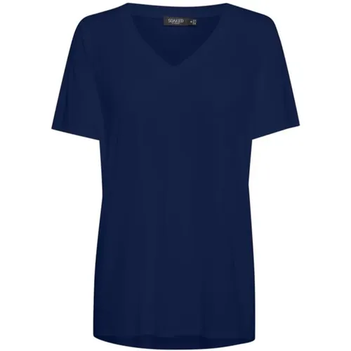 Tops > T-Shirts - - Soaked in Luxury - Modalova