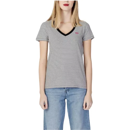 Levi's - Tops > T-Shirts - - Levis - Modalova