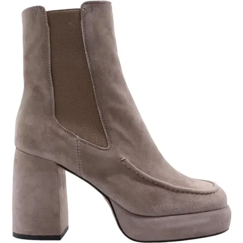Shoes > Boots > Heeled Boots - - Nando Neri - Modalova