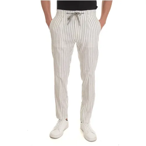 Trousers > Slim-fit Trousers - - Berwich - Modalova